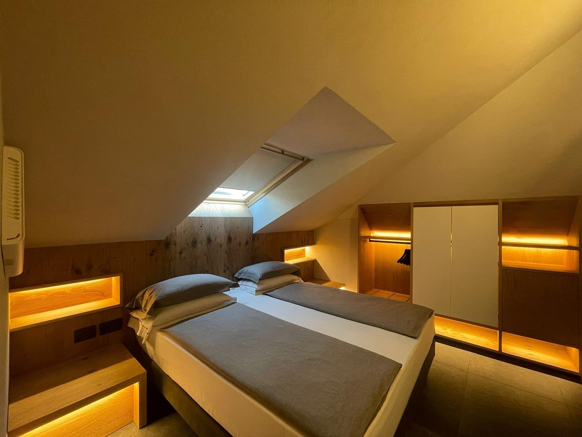 Hotel Rezia 4*