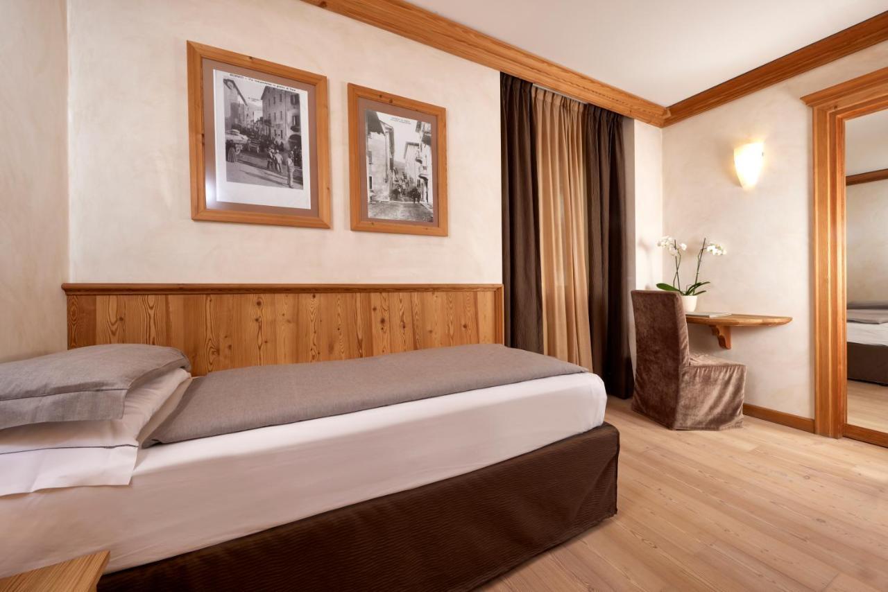 Rezia Hotel