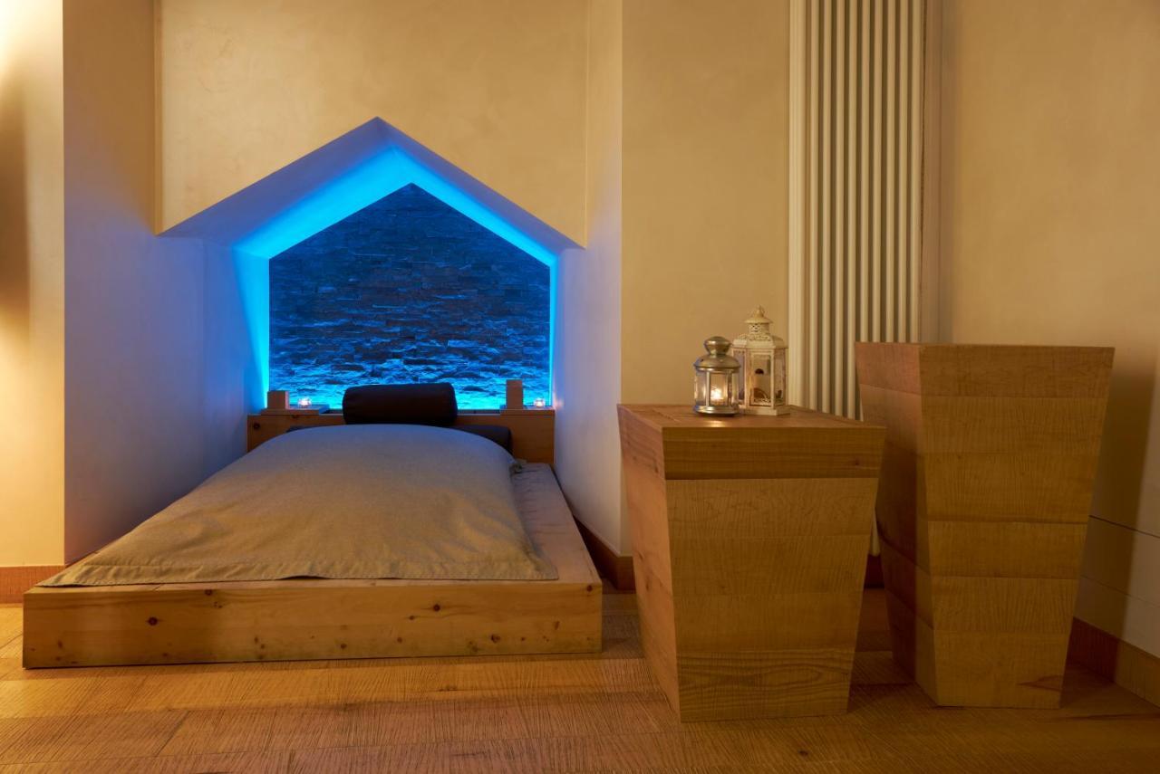 Rezia Hotel 4*