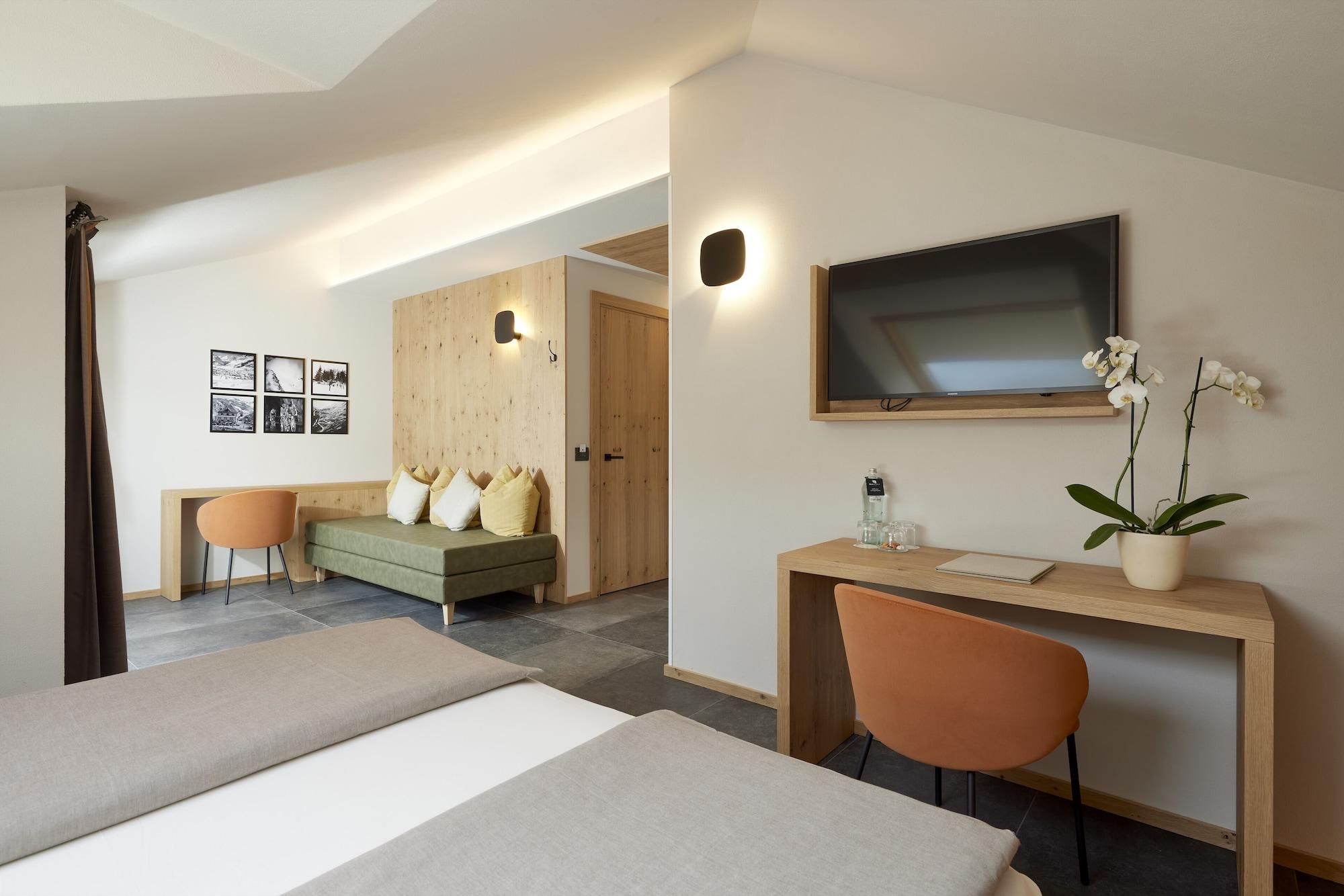 Hotel Rezia 4*