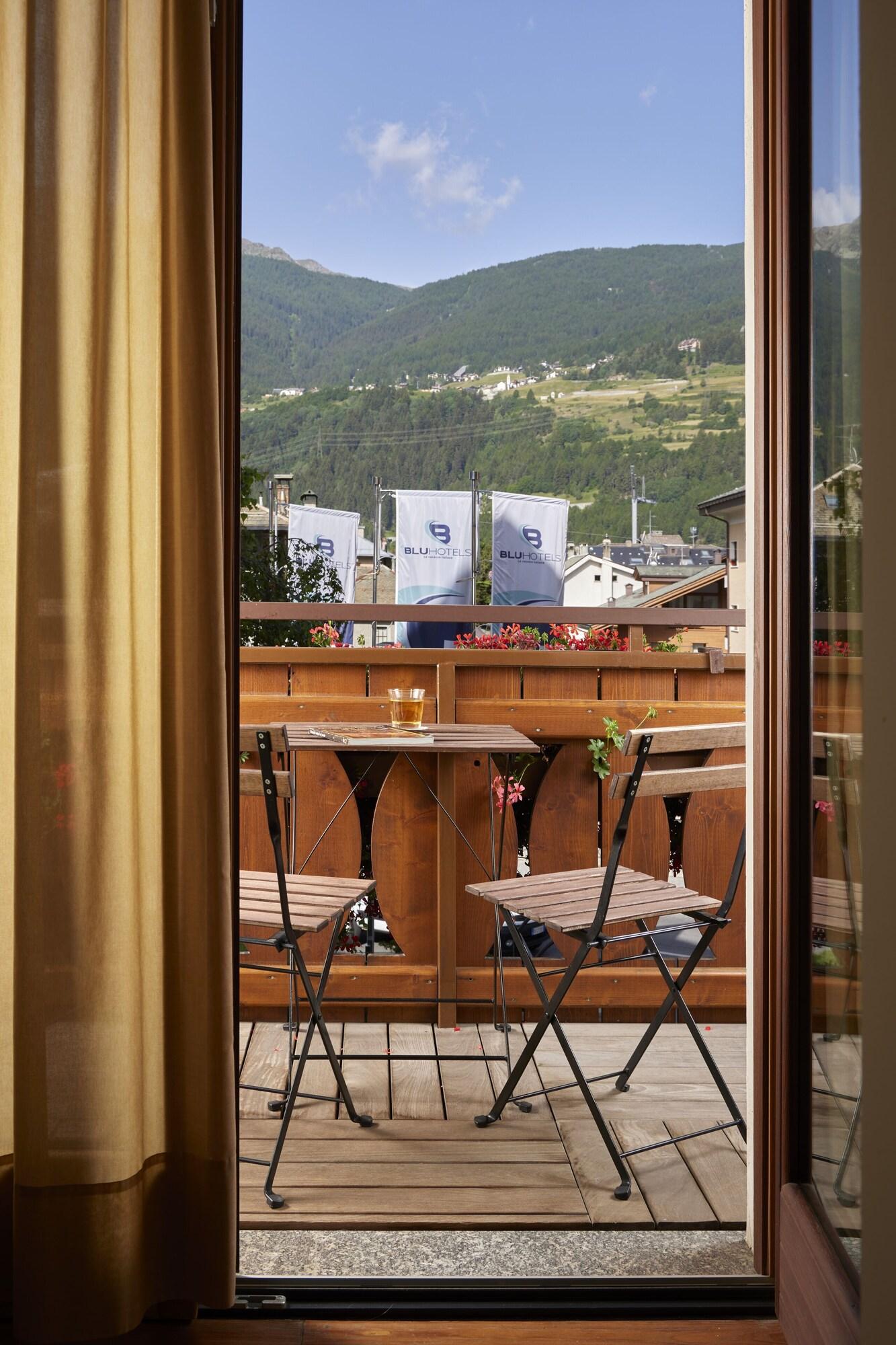 Rezia Hotel 4*