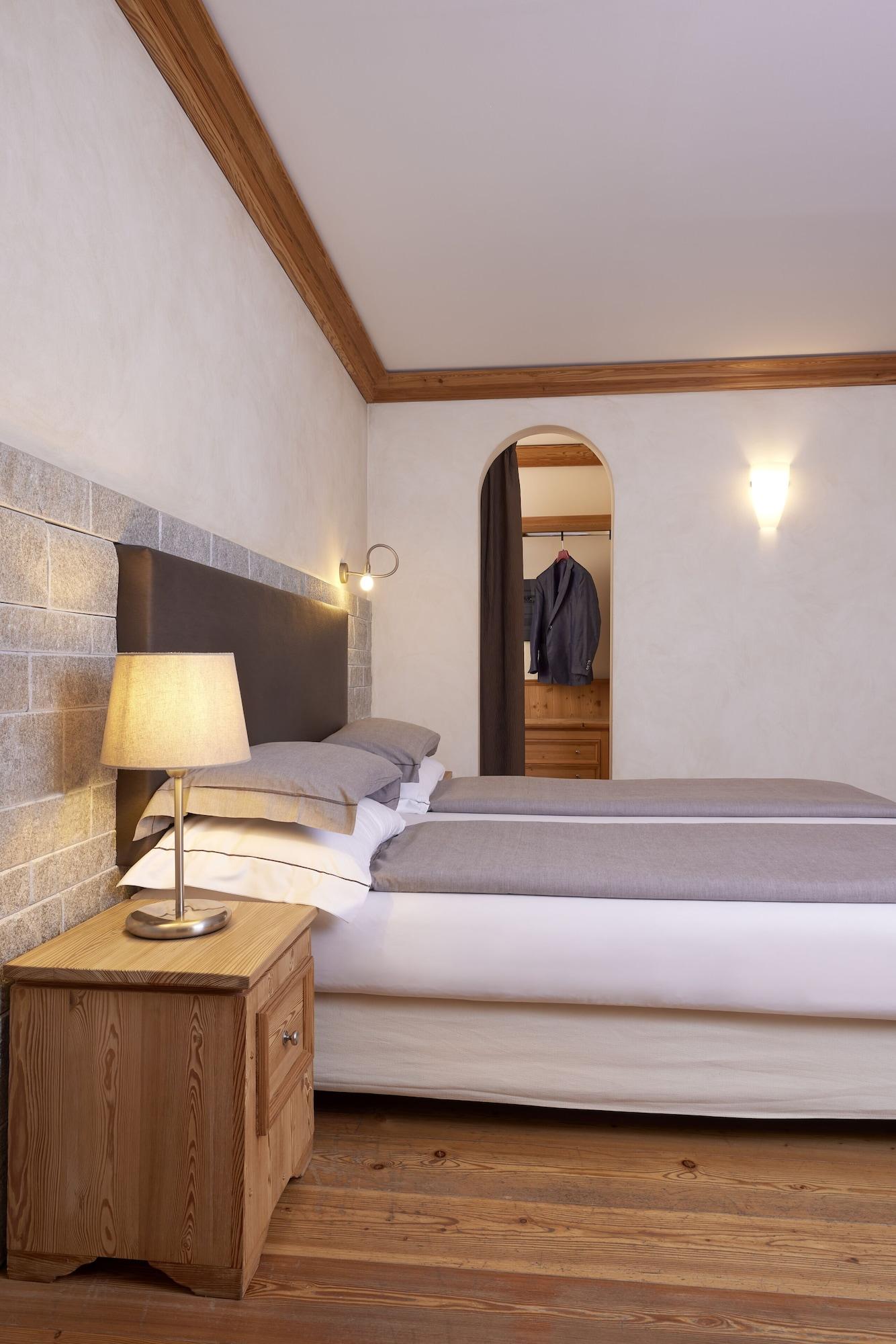 Rezia Hotel 4*