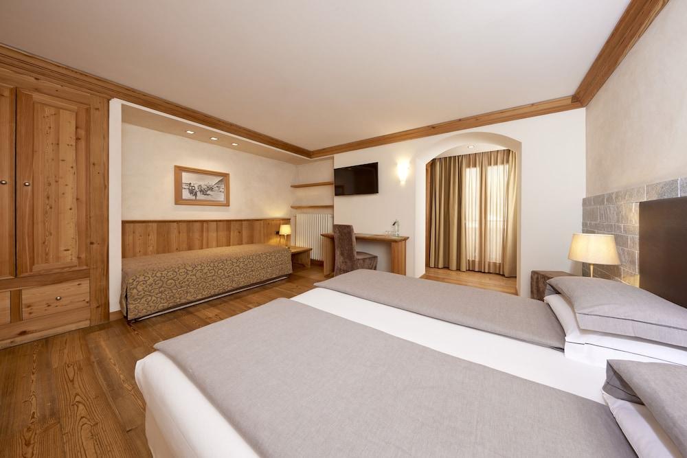 Rezia Hotel